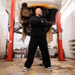 ведущие поедут в автотехцентр